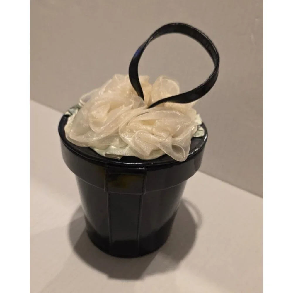 Roma Kids Classic Occasions Handbag Flower Bucket Bag FAO Schwarz Vintage 1999